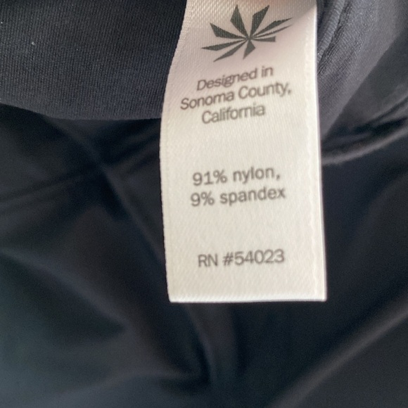 Athleta utility slacks black women’s 10 ten straight leg EUC - Picture 7 of 7